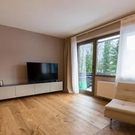 Stylish And Modern - Alm-flat-vacation 오버라우
